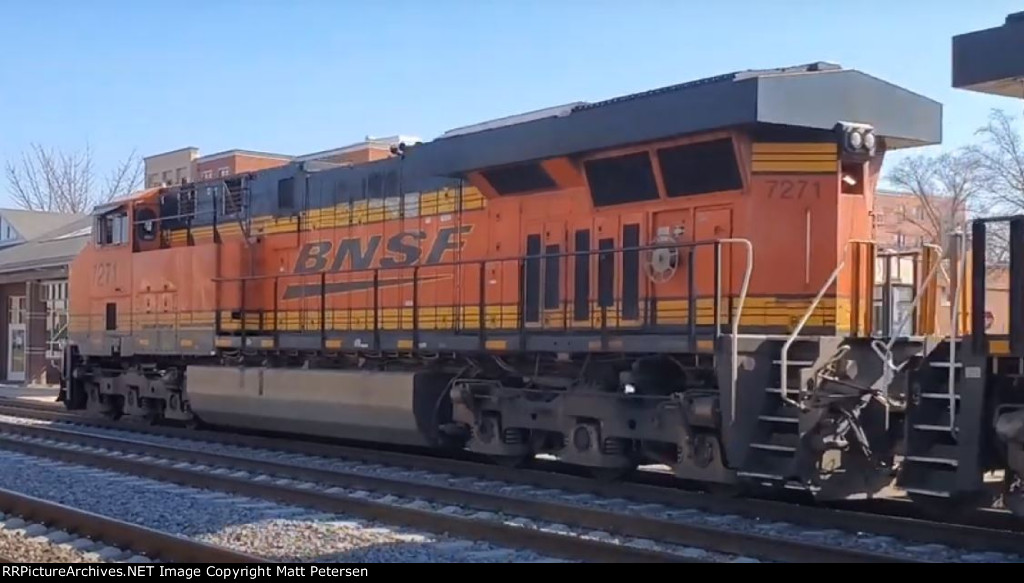 BNSF 7271